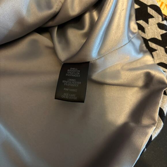 Torrid Lightweight Ponte Longline Blazer Women's Size 2X Black Gray Houndstooth - Picture 8 of 8